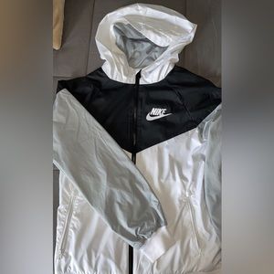 Brand New Nike windbreaker